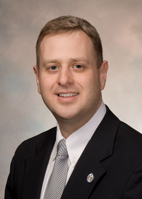 Official portrait of Patrick Hope